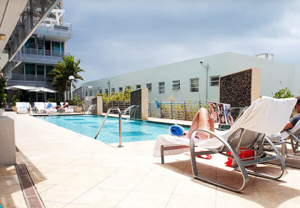 Pool Z Ocean Hotel