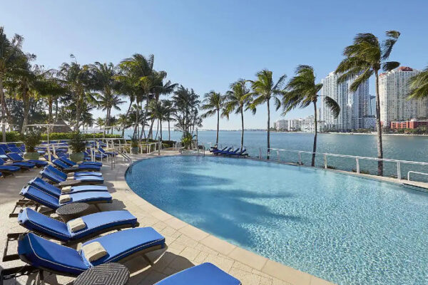 The pool at the Mandarin Miami